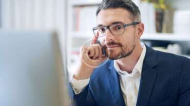 4 easy ways to stack your card rewards